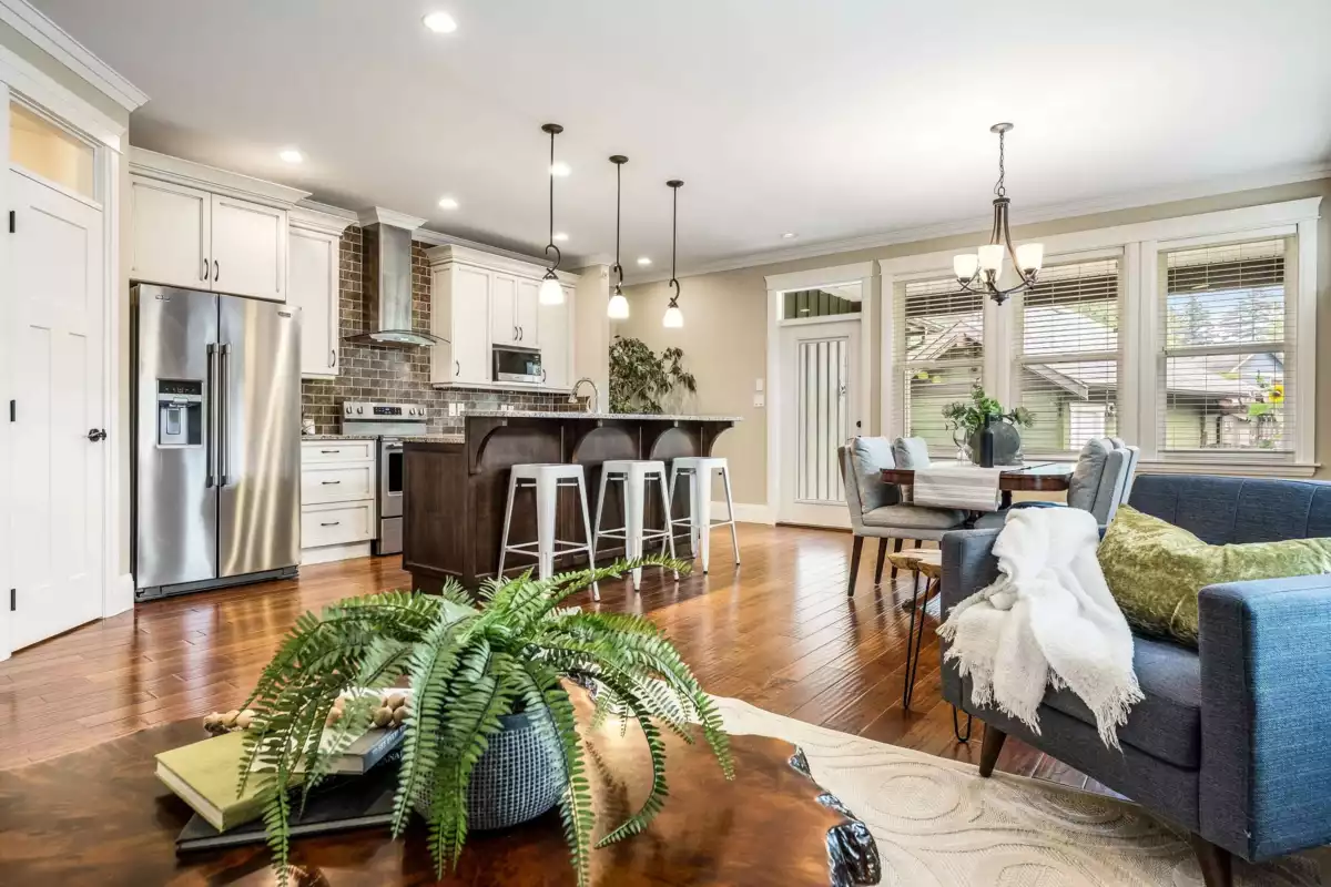 Breakfast Nook Photo of 2 5882 Cowichan Street, Chilliwack, BC