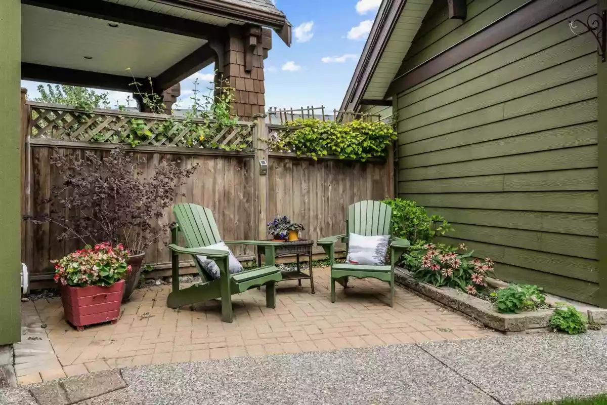 Garden / Landscaping Photo of 2 5882 Cowichan Street, Chilliwack, BC