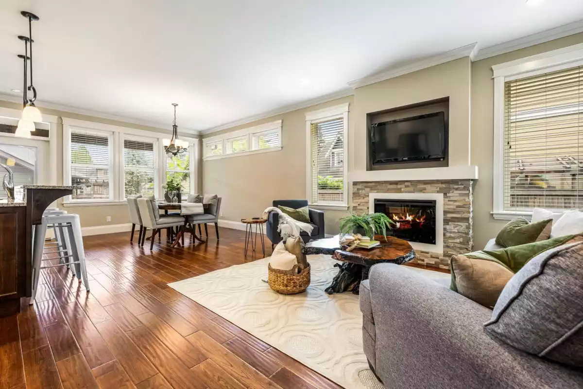 Kitchen Photo of 2 5882 Cowichan Street, Chilliwack, BC