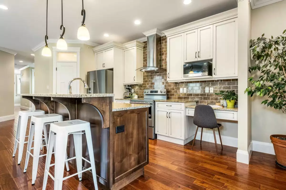 Primary Bathroom Photo of 2 5882 Cowichan Street, Chilliwack, BC