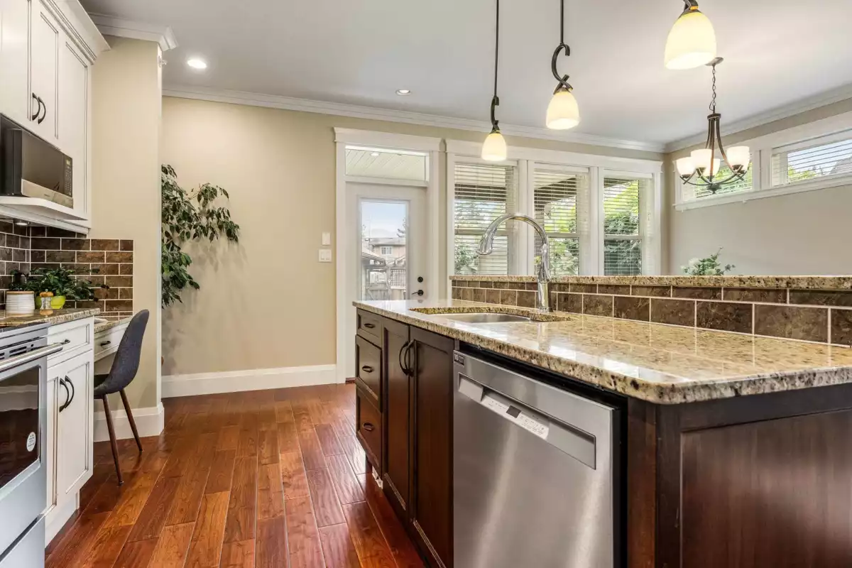 Walk-In Closet Photo of 2 5882 Cowichan Street, Chilliwack, BC