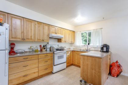 Breakfast Nook Photo of 815 Seymour Drive, Coquitlam, BC