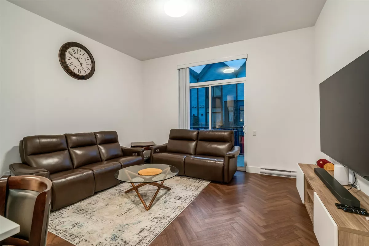 Kitchen Island Photo of 112 17578 57a Avenue, Surrey, BC