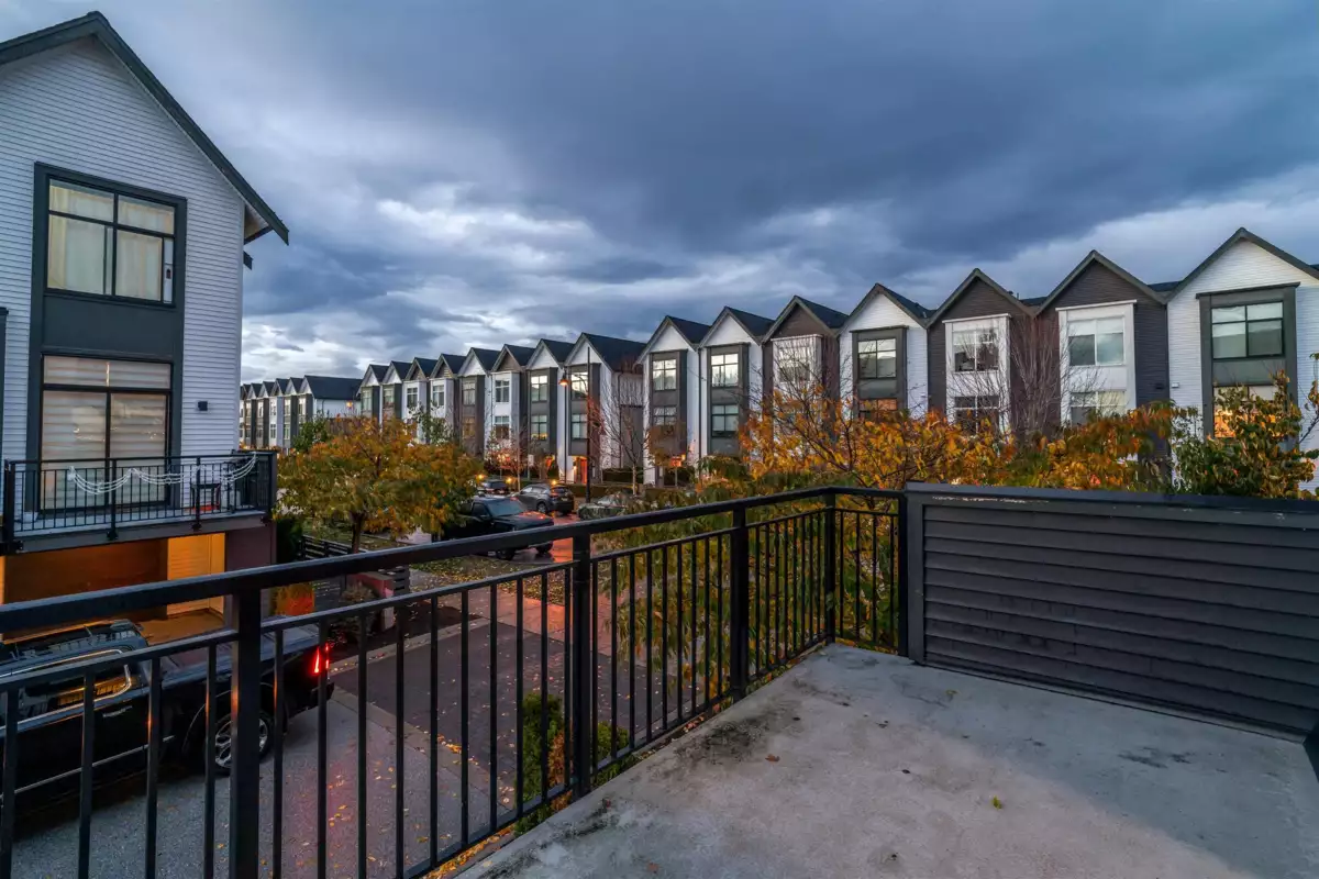 Staircase Photo of 112 17578 57a Avenue, Surrey, BC