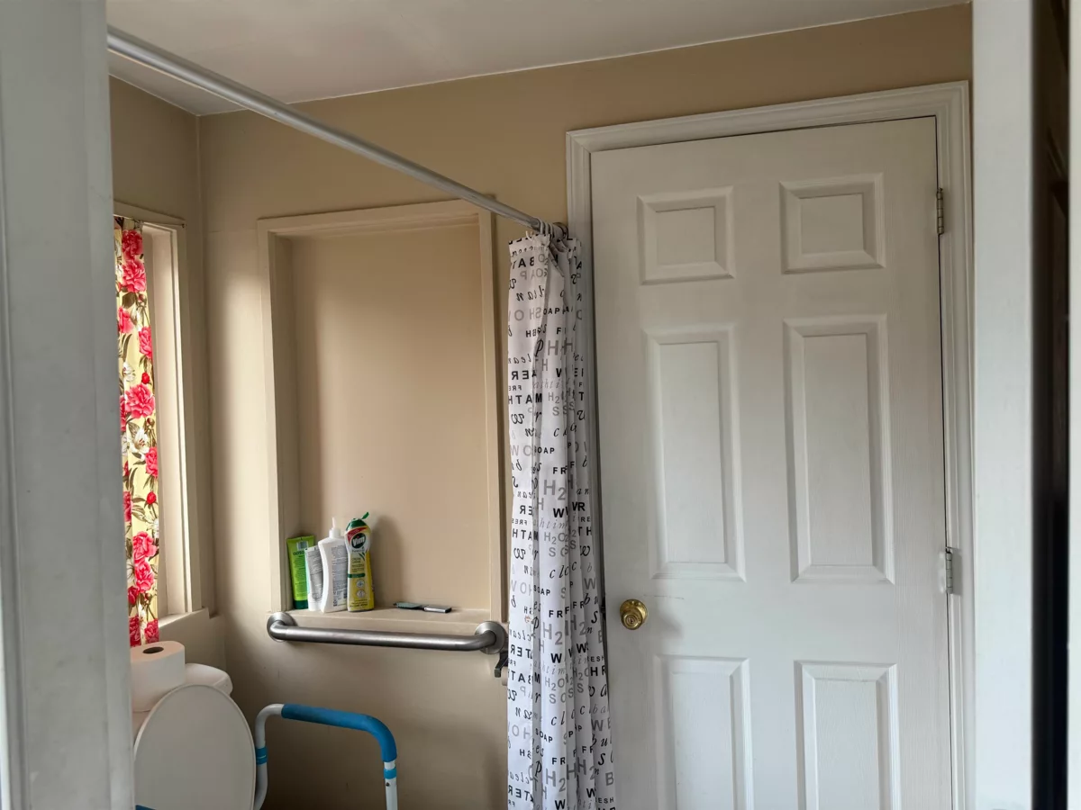 Breakfast Nook Photo of 8125 St. George Street, Vancouver, BC