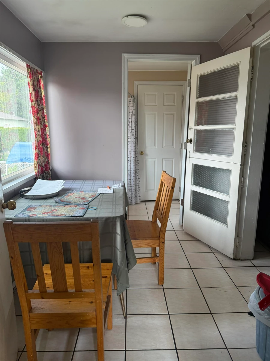 Primary Bathroom Photo of 8125 St. George Street, Vancouver, BC