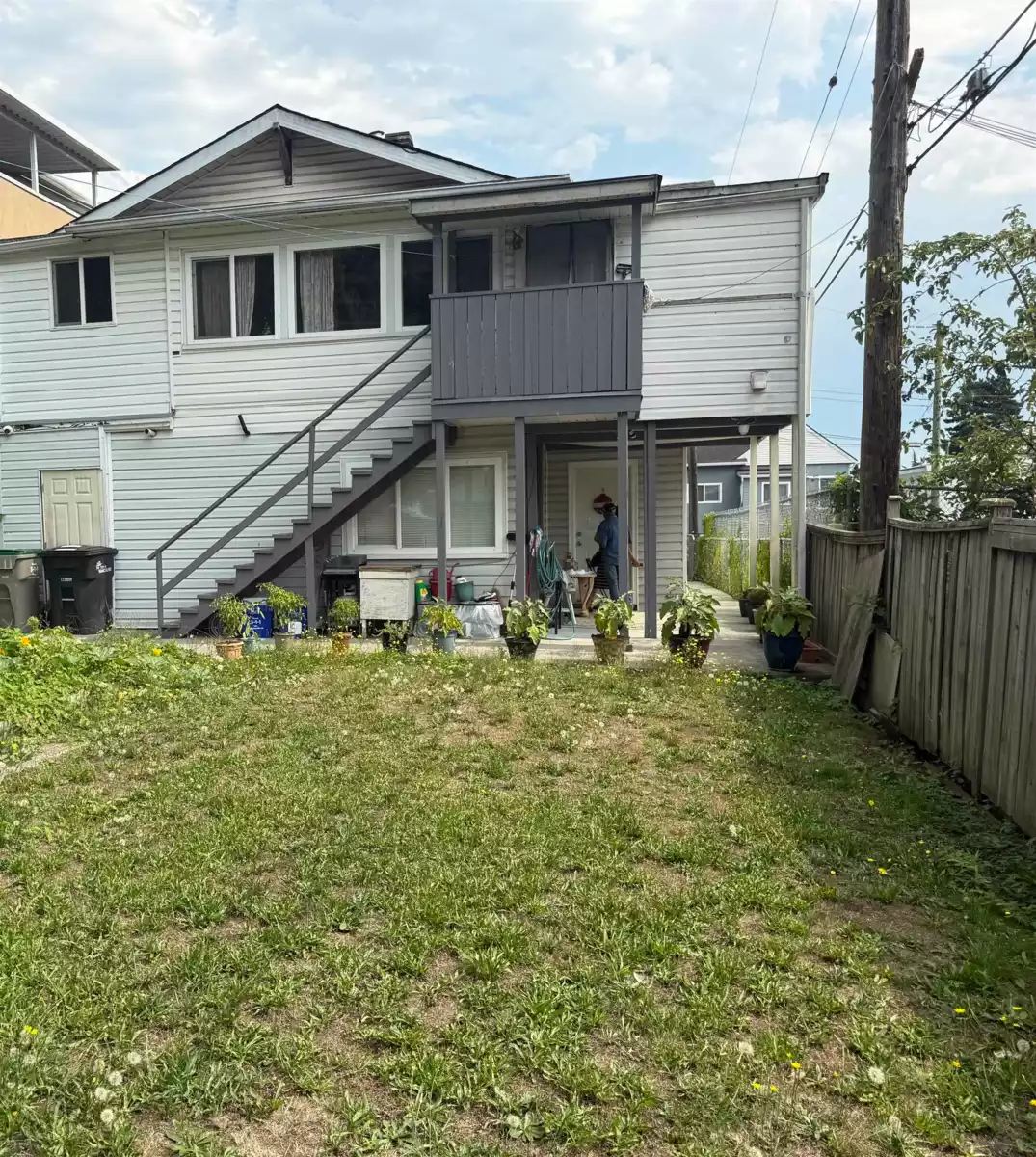Staircase Photo of 8125 St. George Street, Vancouver, BC