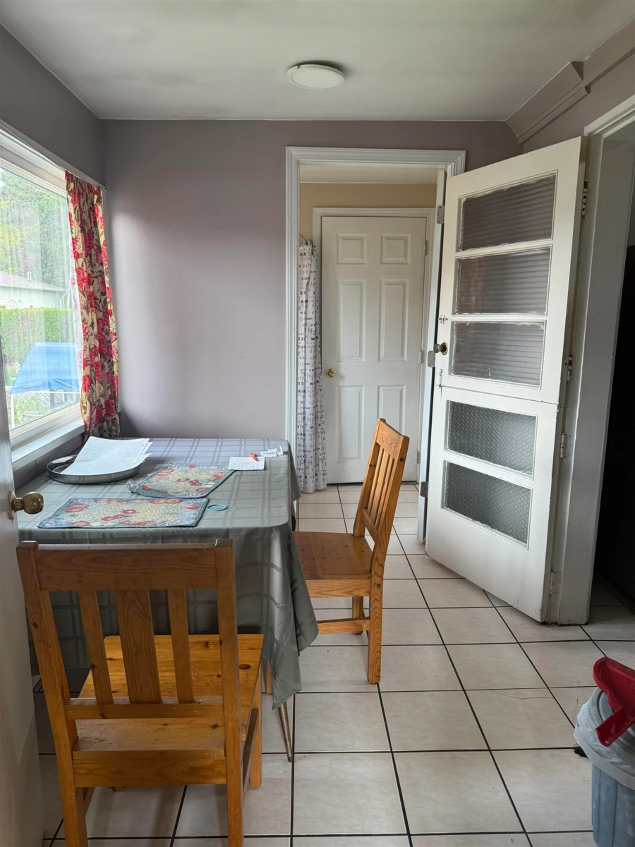 Walk-In Closet Photo of 8125 St. George Street, Vancouver, BC