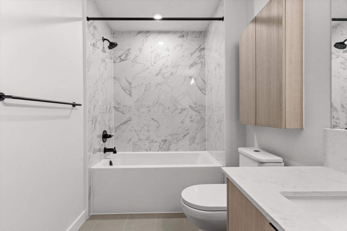 Primary Bedroom Photo of 207 2277 Hawthorne Avenue, Port Coquitlam, BC