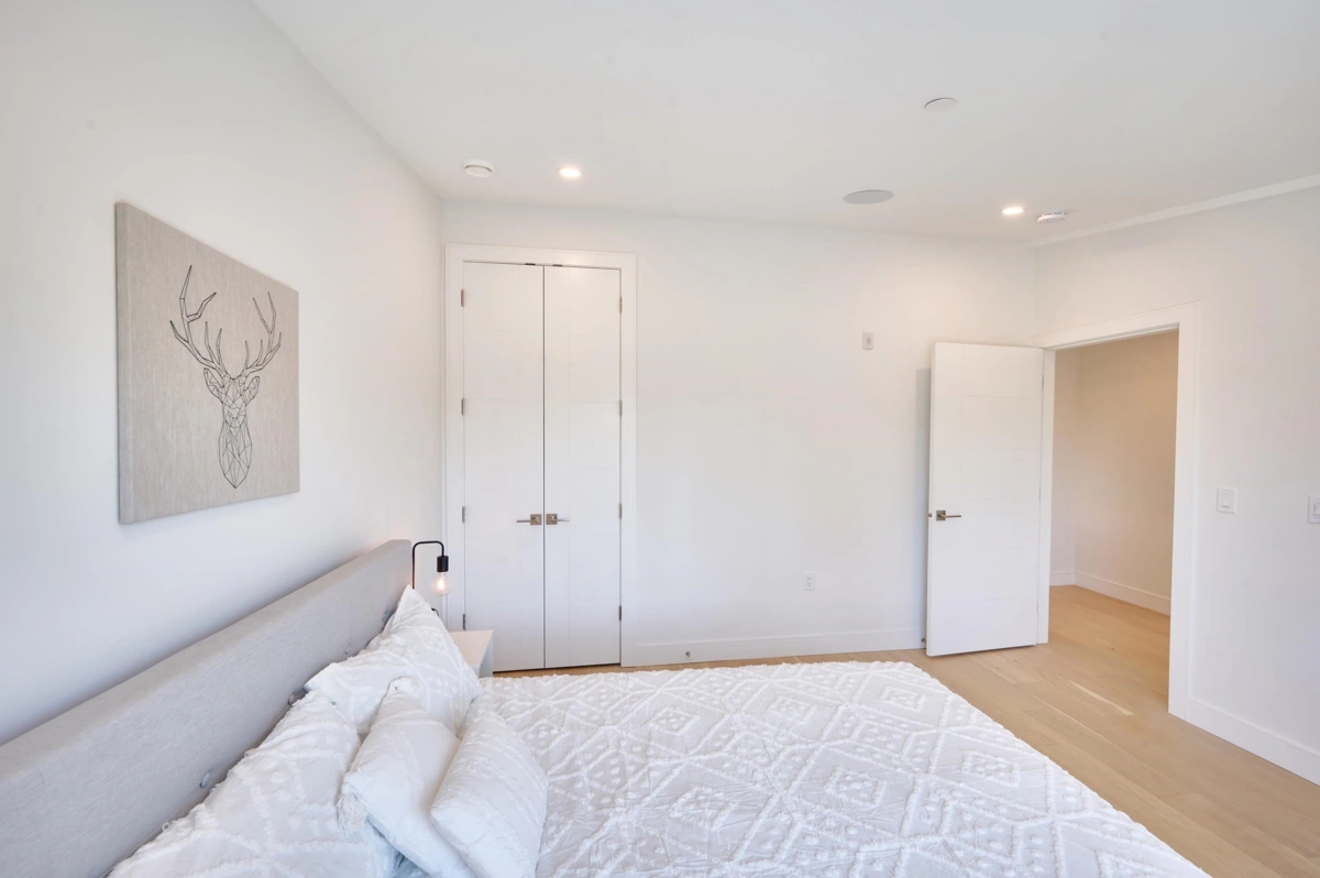 Guest Bathroom Photo of 810 E 51st Avenue, Vancouver, BC