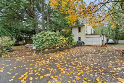 7048 140a Street, Surrey, BC, Surrey — Single Family Residence for sale