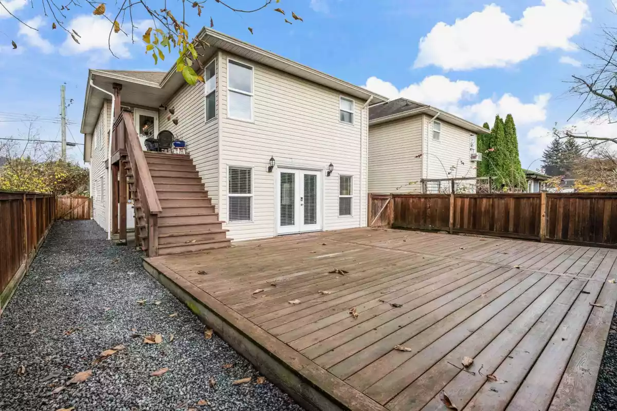 Dining Area Photo of B 45658 Lewis Avenue, Chilliwack, BC