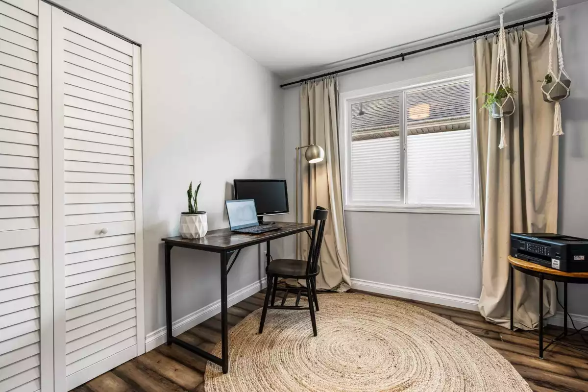 Entry Foyer Photo of B 45658 Lewis Avenue, Chilliwack, BC