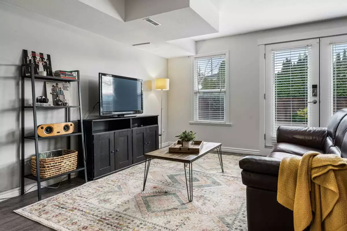 Hot Tub / Spa Photo of B 45658 Lewis Avenue, Chilliwack, BC