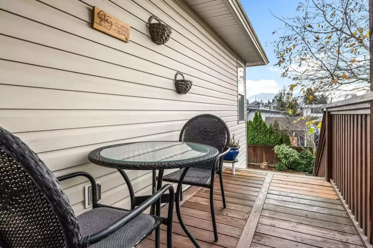 Outdoor Deck Photo of B 45658 Lewis Avenue, Chilliwack, BC