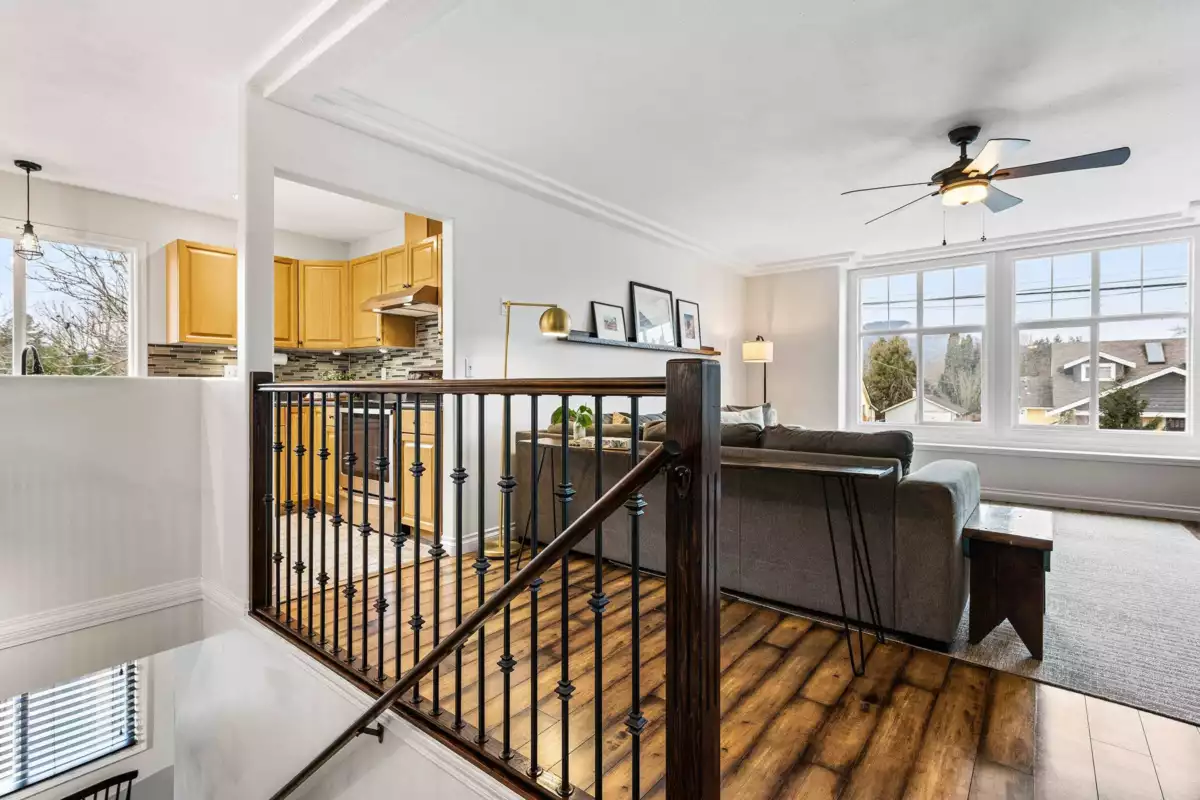 Primary Bathroom Photo of B 45658 Lewis Avenue, Chilliwack, BC