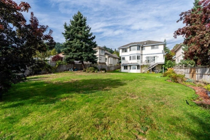 Fitness Center Photo Near 2980 Cliffrose Crescent, Coquitlam, BC