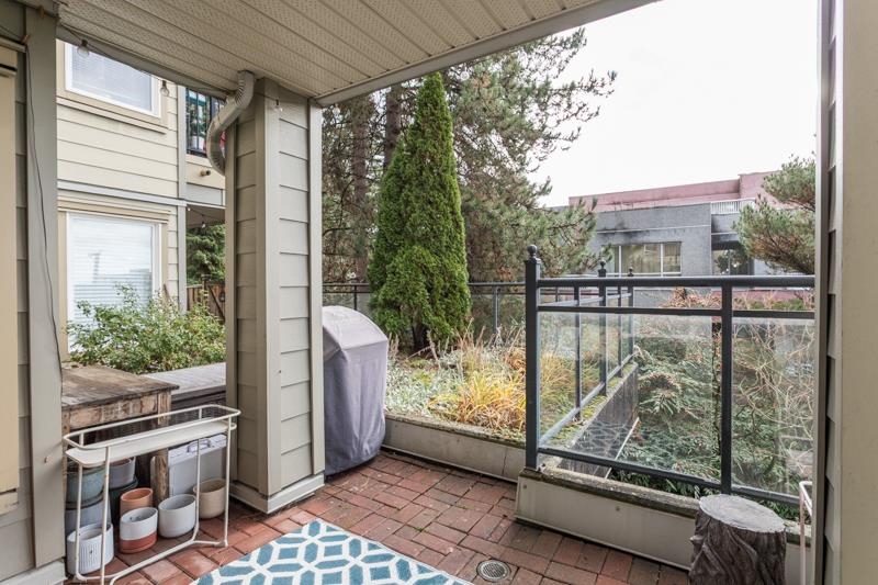 Hallway Photo of 303 221 Eleventh Street, New Westminster, BC