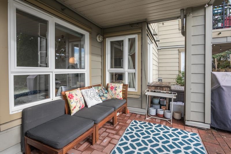 Mudroom Photo of 303 221 Eleventh Street, New Westminster, BC