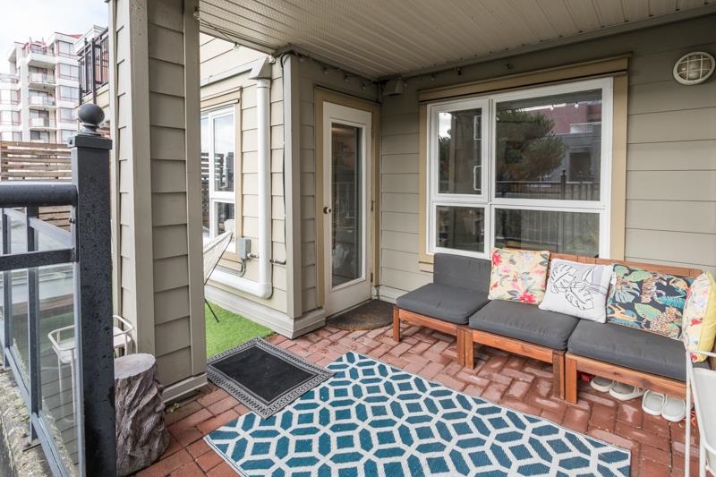 Staircase Photo of 303 221 Eleventh Street, New Westminster, BC