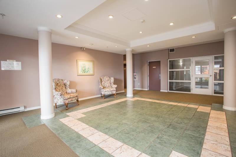 Swimming Pool Photo of 303 221 Eleventh Street, New Westminster, BC