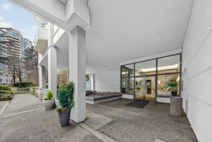 1010 4825 Hazel Street, Burnaby, BC, Burnaby — Apartment/Condo for sale