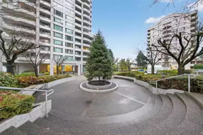 1010 4825 Hazel Street, Burnaby, BC, Burnaby — Apartment/Condo for sale