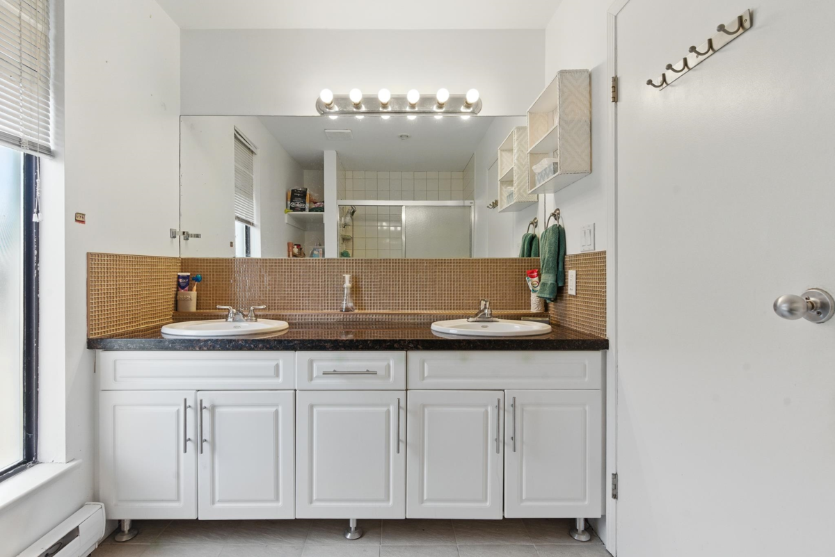 Bedroom 3 Photo of 2968 W 20th Avenue, Vancouver, BC