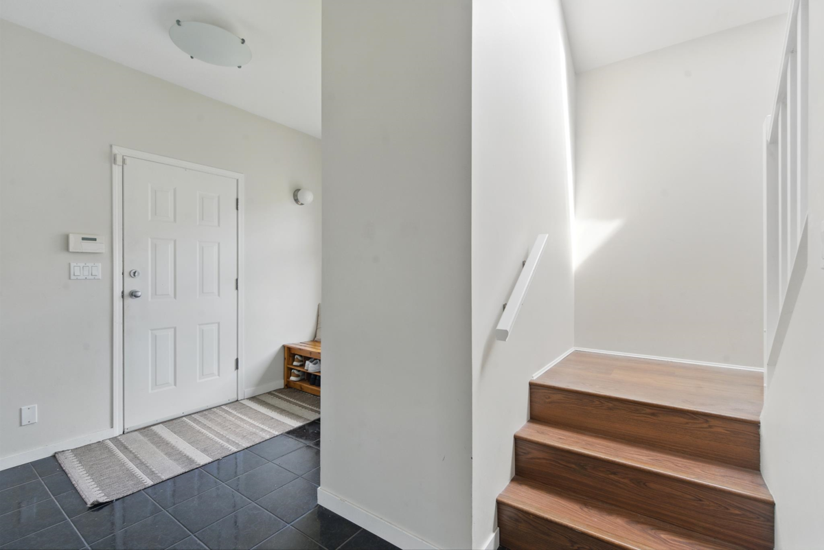 Living Room Photo of 2968 W 20th Avenue, Vancouver, BC