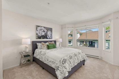 404 1576 Merklin Street, White Rock, BC, White Rock — Apartment/Condo for sale
