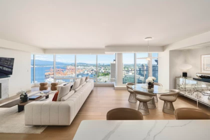 Kitchen Island Photo of 4102 1011 W Cordova Street, Vancouver, BC
