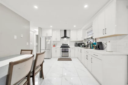 Kitchen Photo of 45533 Mcintosh Drive, Chilliwack, BC