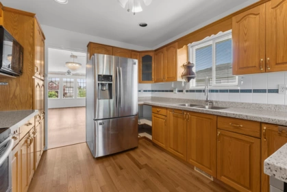 Breakfast Nook Photo of 34654 7 Avenue, Abbotsford, BC