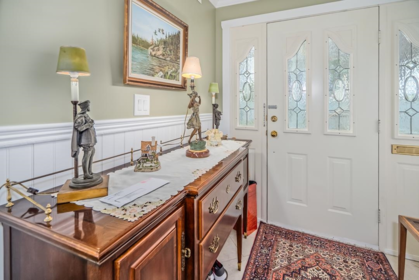 Hallway Photo of 9360 Piermond Road, Richmond, BC