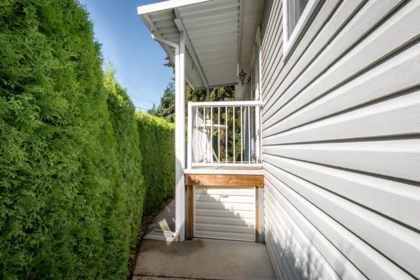 Garden / Landscaping Photo of 101 4510 Sunshine Coast Highway, Sechelt, BC