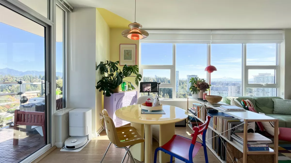 Kitchen Photo of 2304 530 Whiting Way, Coquitlam, BC