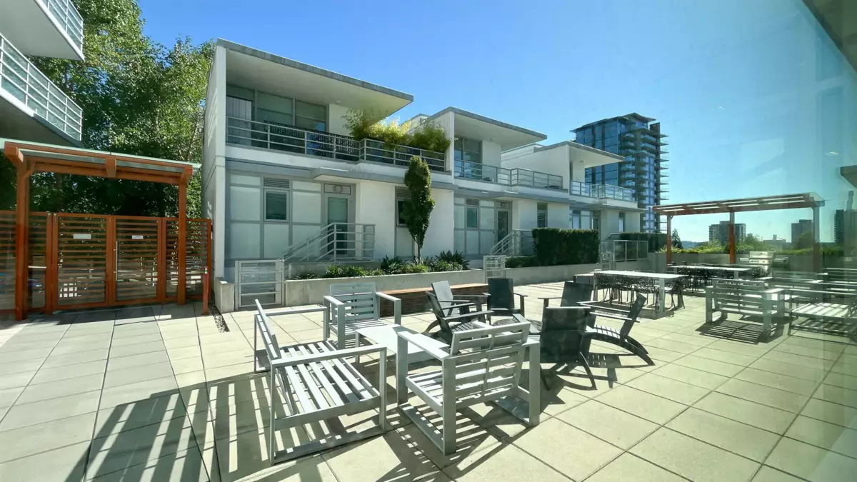 Outdoor Deck Photo of 2304 530 Whiting Way, Coquitlam, BC