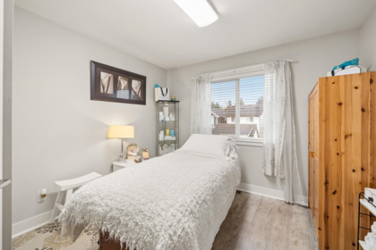 Basement Recreation Room Photo of 295 173 Street, Surrey, BC
