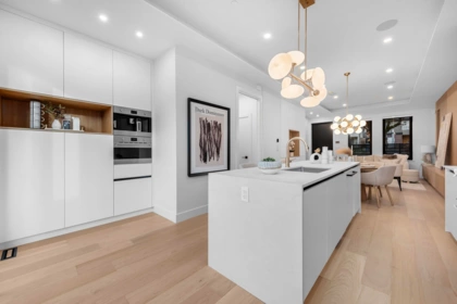 Office / Den Photo of 1 4889 Moss Street, Vancouver, BC