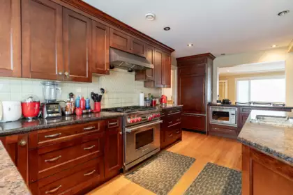 Kitchen Photo of 5570 Baillie Street, Vancouver, BC