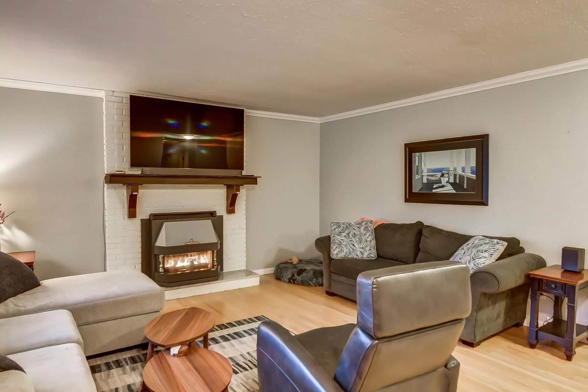 Kitchen Photo of 19735 48 Avenue, Langley, BC