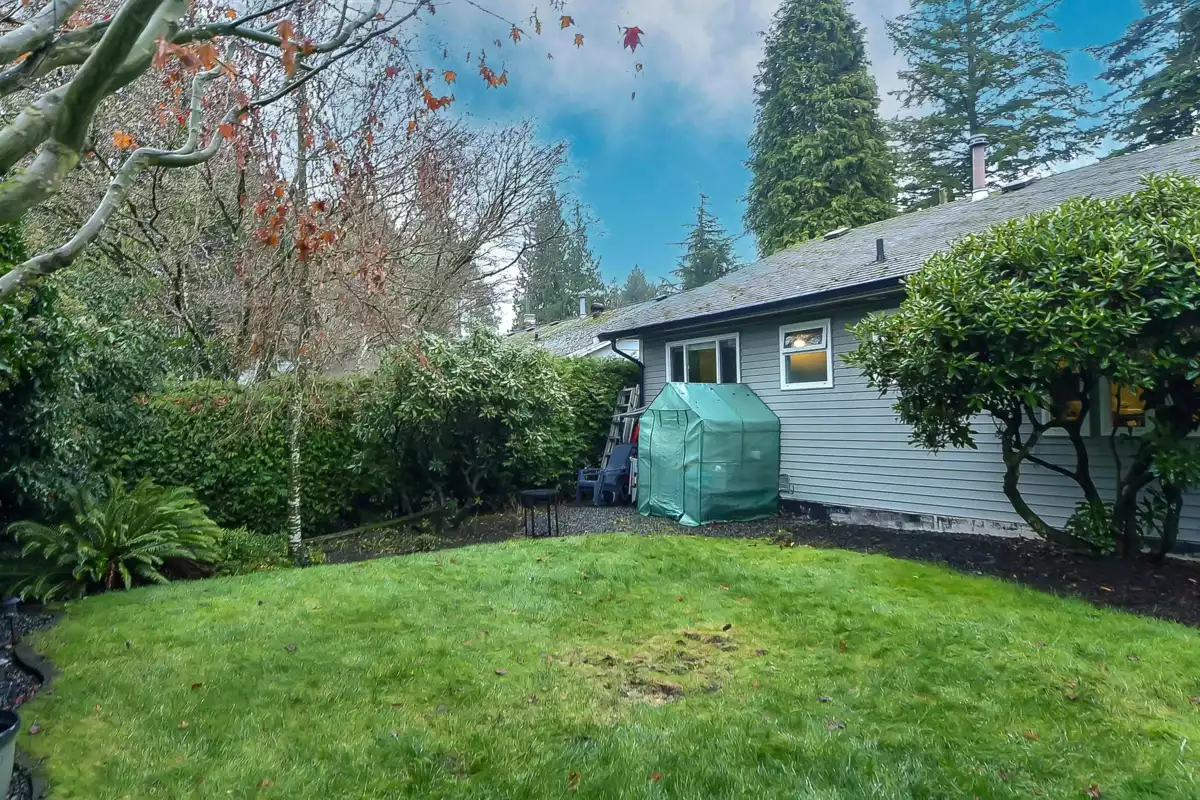 Outdoor Kitchen Photo of 19735 48 Avenue, Langley, BC