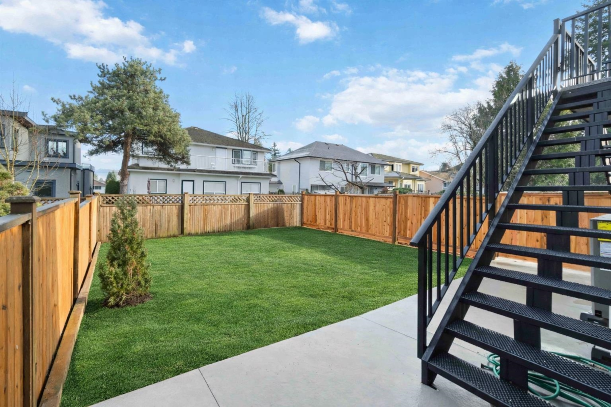 Street View Photo of 1 6666 Walker Avenue, Burnaby, BC