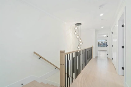 Entry Foyer Photo of 1 6666 Walker Avenue, Burnaby, BC
