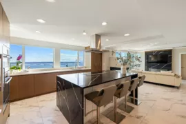 701 3105 Deer Ridge Drive, West Vancouver, BC