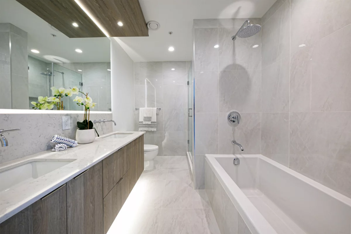 Front Yard Photo of 602 7638 Cambie Street, Vancouver, BC