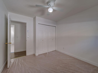 Hallway Photo of 776 Seacot Way, Gibsons, BC