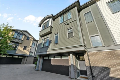 Garden / Landscaping Photo of 107 258 Hart Street, Coquitlam, BC