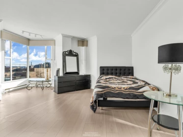 Primary Bedroom Photo of 201 588 16th Street, West Vancouver, BC