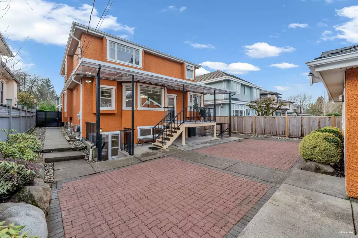 Fitness Center Photo Near 2139 W 22nd Avenue, Vancouver, BC